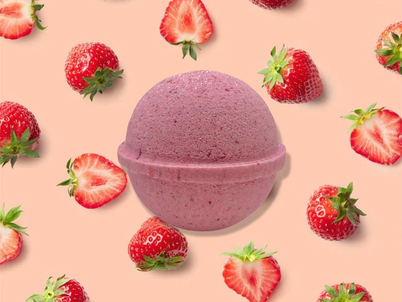 Strawberries & Cream Giant Bath Bomb
